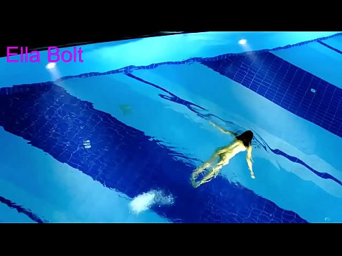 ❤️ หยุดดูไม่ได้เลย หนุ่มผมบลอนด์โดนจับได้ว่ายเปลือยกายอยู่ใน ELLA BOLT resort pool หนังโป๊สวย ที่เรา th.xxxwownet.ru ️❤